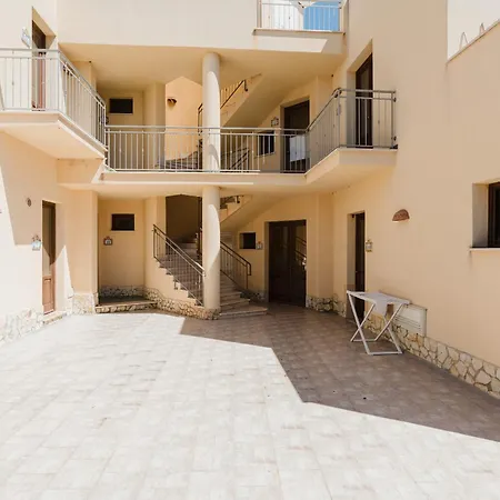 Holiday home Casa Paradise Piano Terra